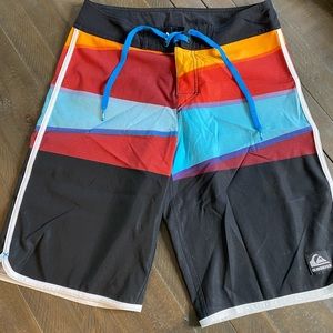 Quiksilver men’s boardshorts